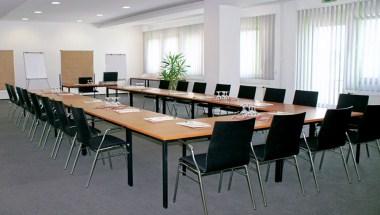 Neue Parkhotel Gmbh & Co Kg, Neumunster, DE