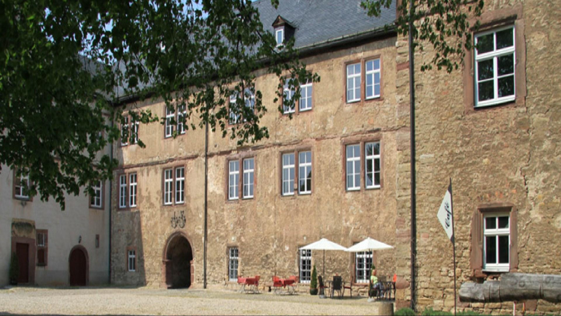 Schloss Wallhausen image