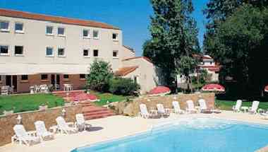 Kyriad Nantes Sud - Bouaye Aeroport Hotel in Nantes, FR