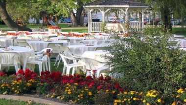 A Friend's House em Moorhead, MN