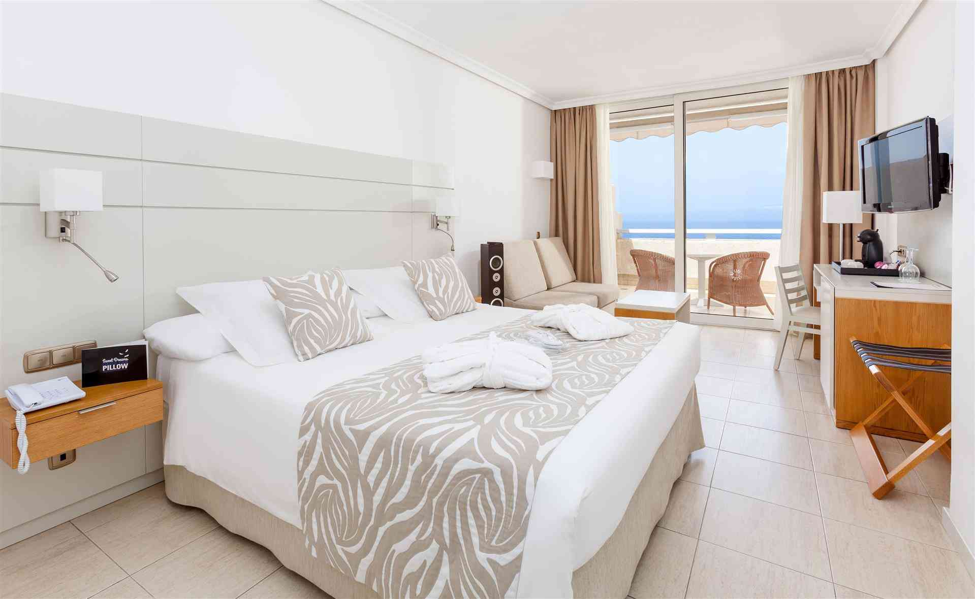 Hotel Landmar Playa La Arena in Santa Cruz de Tenerife, ES