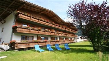 First Mountain Hotel Zillertal image