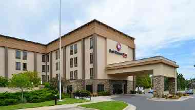 Best Western Plus Wichita West Airport Inn en Wichita, KS