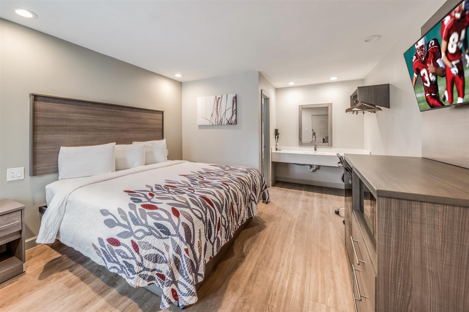 Red Roof Inn Lewisville image