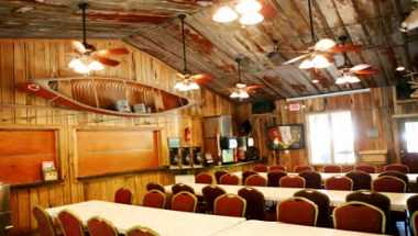 Deer Run Camps & Retreat Center в Thompson's Station, TN