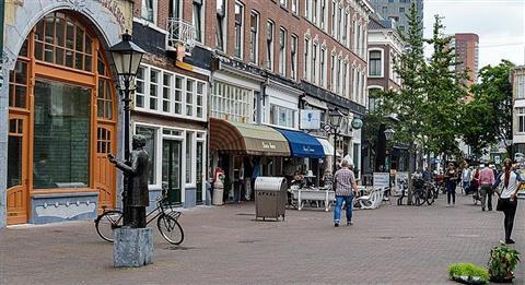 Oude Binnenweg y Karel Doormanstraat
