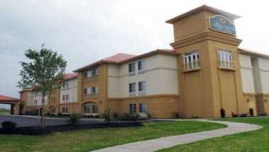 La Quinta Inn & Suites by Wyndham Lancaster, Ronks, PA