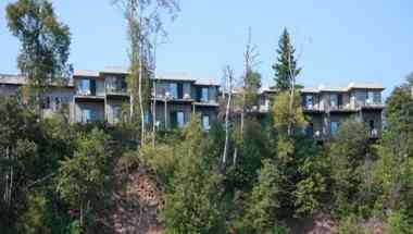 The Cliff Dweller on Lake Superior em Lutsen, MN