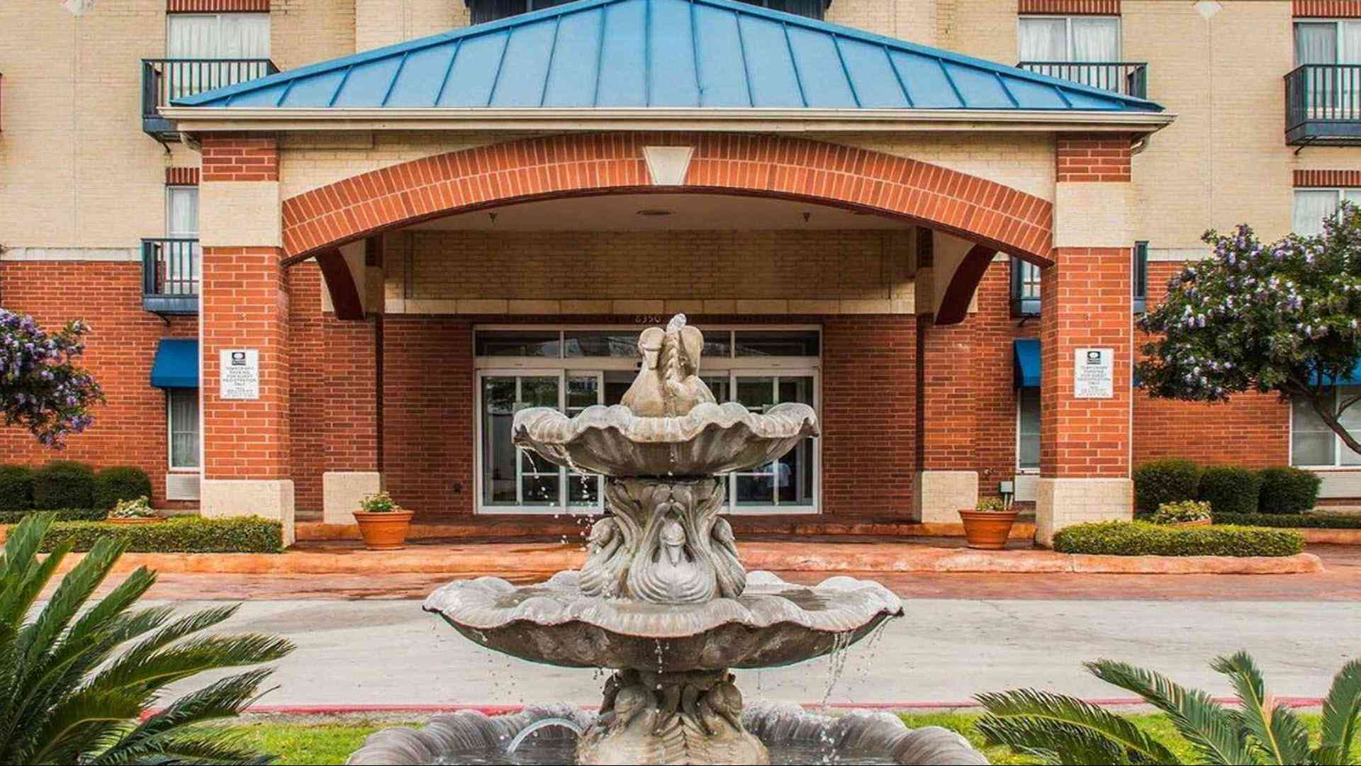 Quality Suites San Antonio in San Antonio, TX