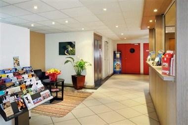 Sejours & Affaires Rive Gauche - Serris, Serris, FR