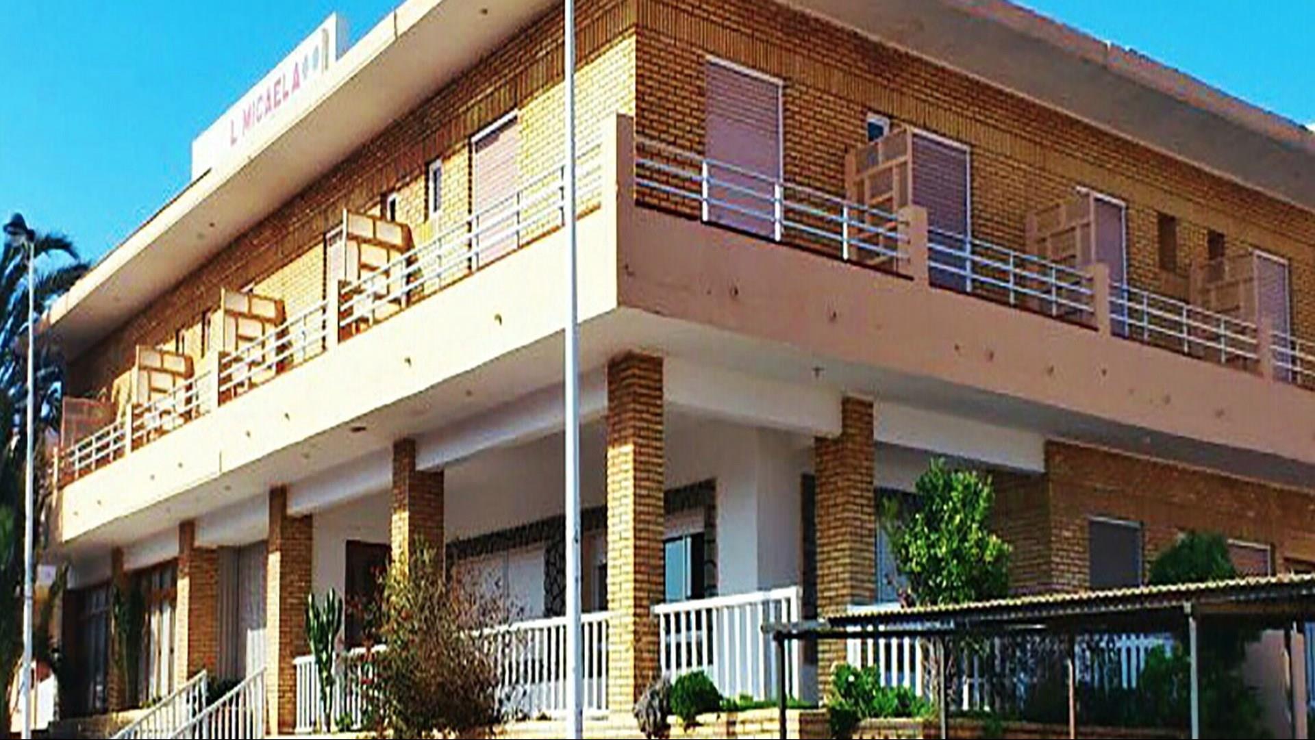 Hostal Mikaela image