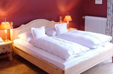 Seehotel Toepferhaus in Alt Duvenstedt, DE