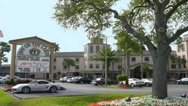 Inn On The Lakes в Sebring, FL