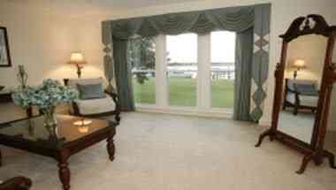 The Island House em Johns Island, SC