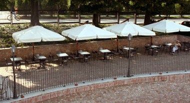 รูปสถานที่จัดงาน