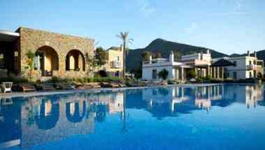 Porto Kea Suites в Korissia, GR