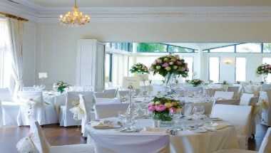 West Tower i Ormskirk, GB1