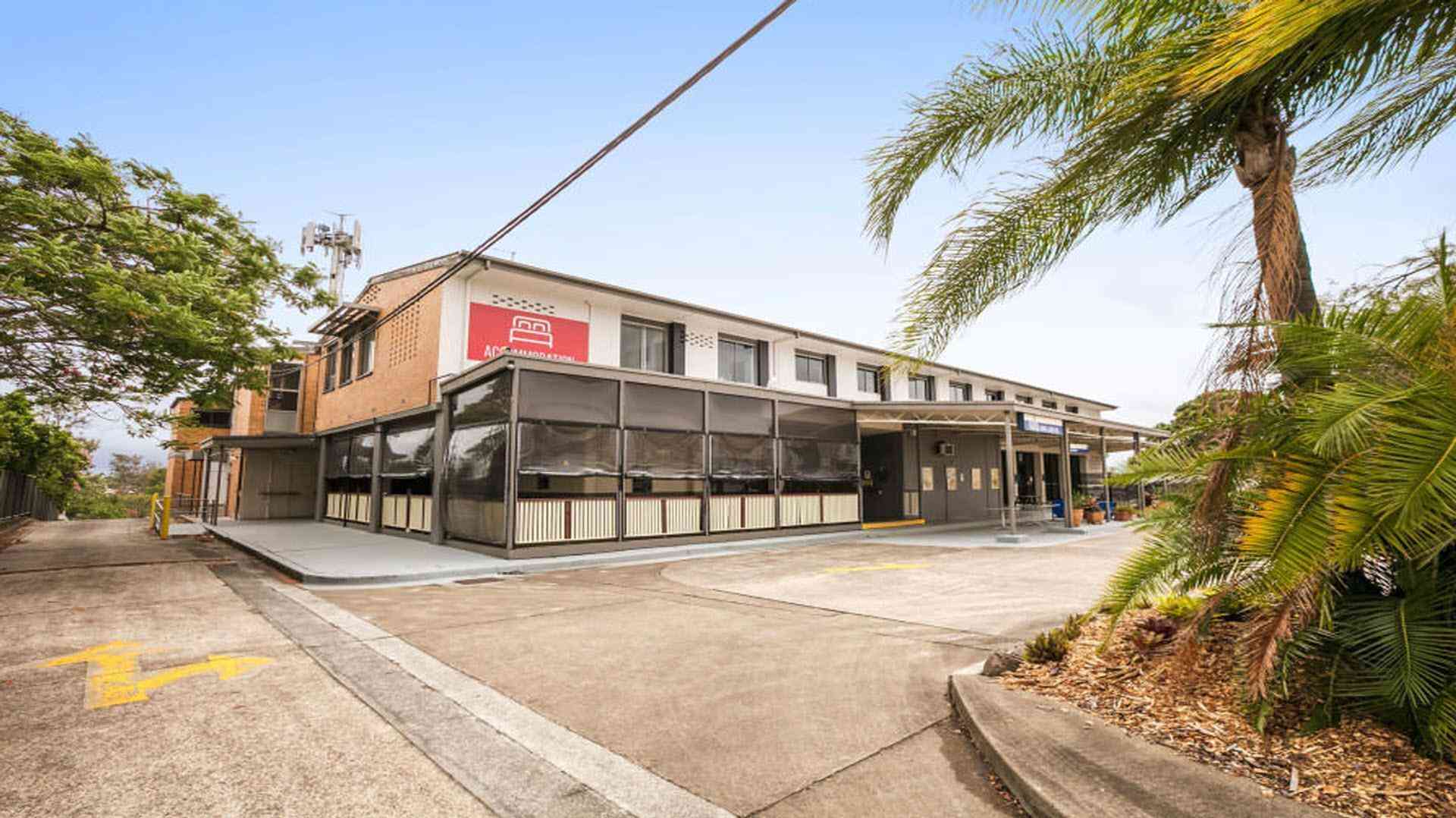 Nightcap at Camp Hill Hotel in Brisbane, AU