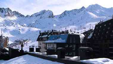 Hotel Catalunya a El Pas de la Casa, AD