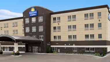 Days Inn & Suites by Wyndham Winnipeg Airport Manitoba a Winnipeg, MB