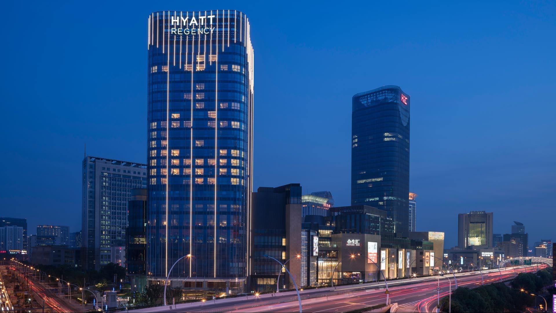 Hyatt Regency Shanghai, Wujiaochang image