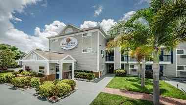 Tampa Bay Extended Stay Hotel i Largo, FL