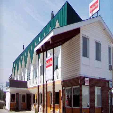 Travel Inn in Hearst, ON