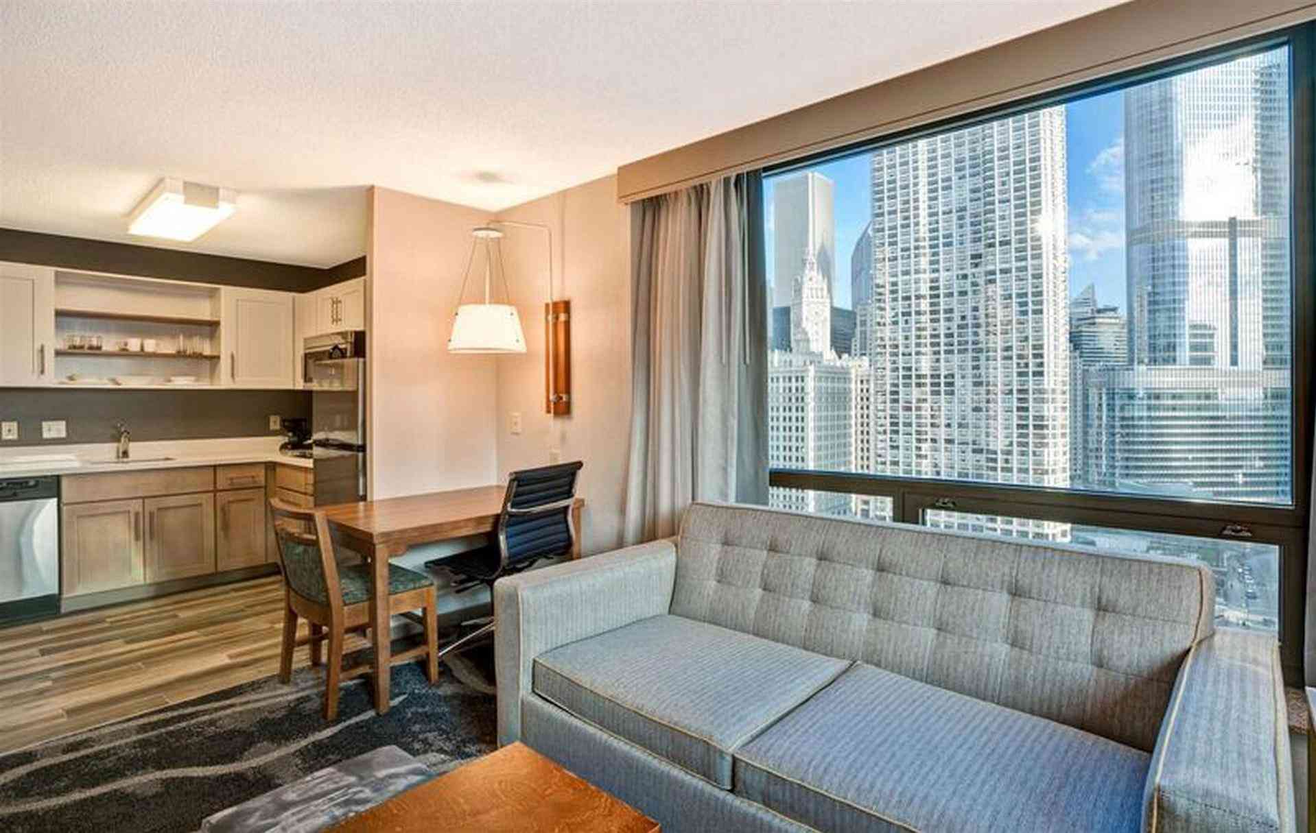 Homewood Suites by Hilton Chicago-Downtown в Chicago, IL