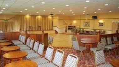 Ruskin Leisure Limited i St. Helens, GB1