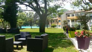 Hotel Les Oliviers в Valence, FR