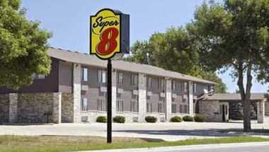 Super 8 by Wyndham Estherville в Estherville, IA