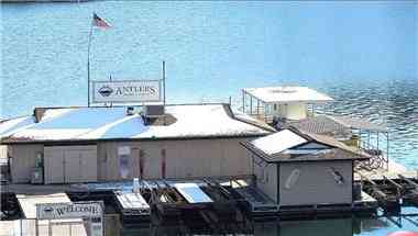 Antlers Resort & Marina в Lakehead, CA