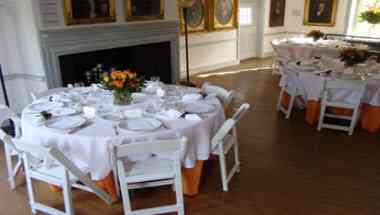 Huguenot Historical Society в New Paltz, NY