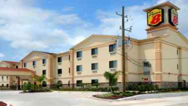 Super 8 by Wyndham IAH West/Greenspoint in Houston, TX