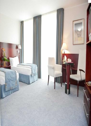 Hotel Koenig Ludwig II in Garching, DE