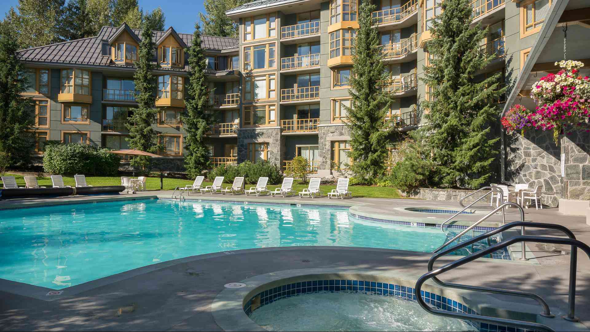 Whistler, BC 的 Whistler Cascade Lodge
