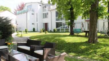 Empress Hotel a Munich, DE