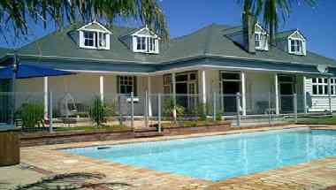 Warkworth Lodge в Warkworth, NZ