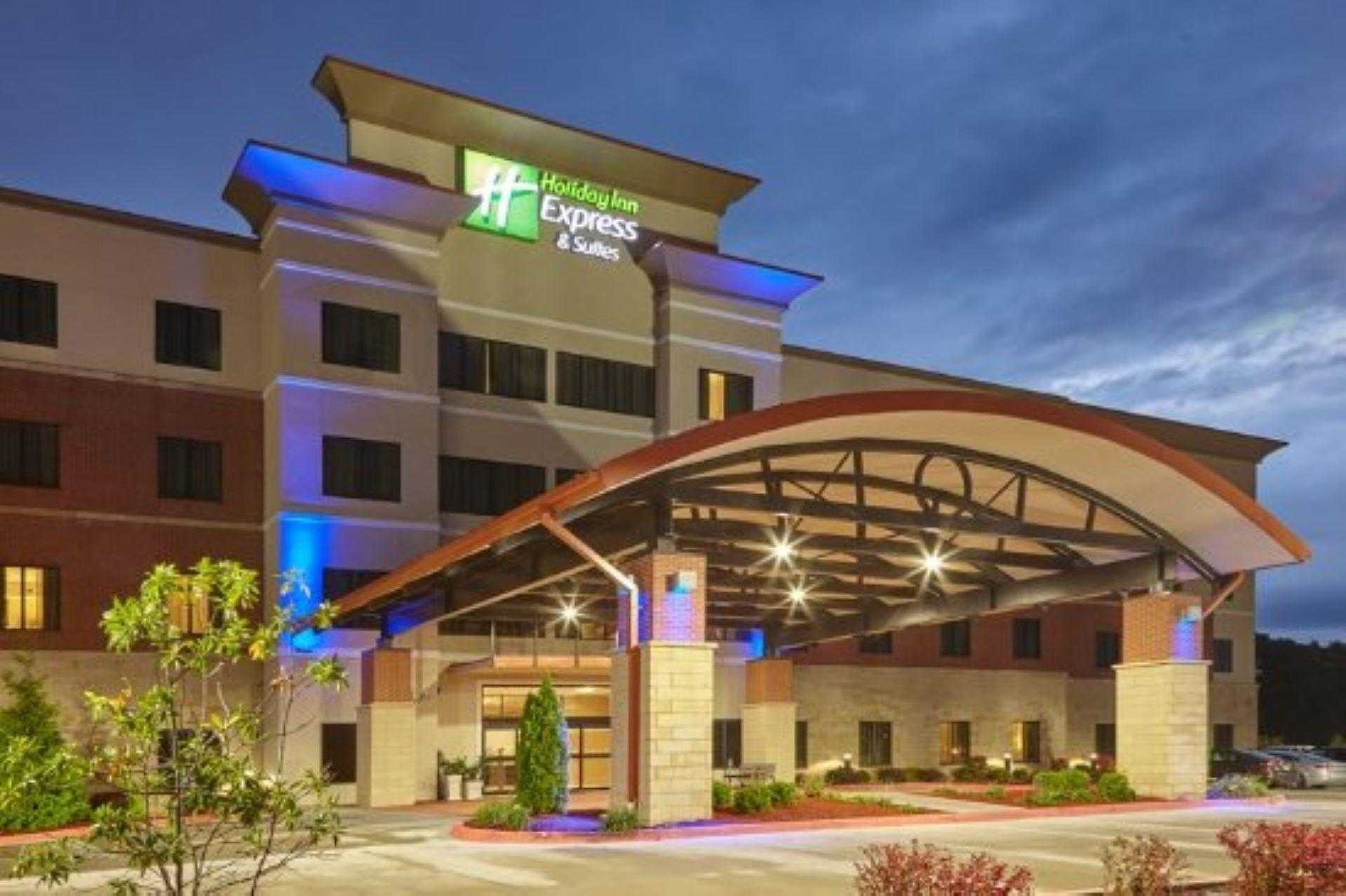Holiday Inn Express Hotel & Suites Columbia Univ Area - Hwy 63 in โคลัมเบีย, MO