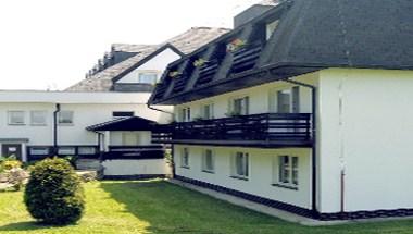 Lazensky Hotel Pyramida Iii a Bad Windsheim, CZ