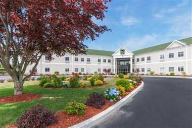 Quality Inn and Suites Middletown - Newport a Middletown, RI