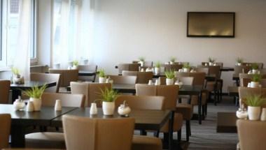 Hotel am Karlstor image