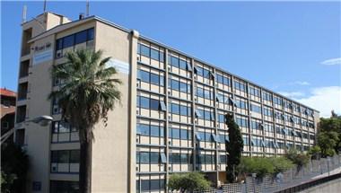 Mountway Holiday Apartments image