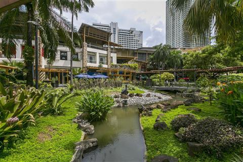 กรีนเบลท์มอลล์