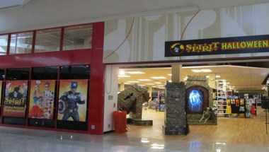 Hampshire Mall a Hadley, MA