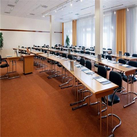 Courtyard by Marriott Dresden image