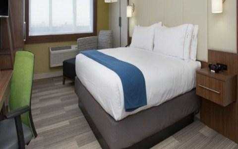 Holiday Inn Express & Suites Jacksonville W - I295 and I10 in Jacksonville, FL