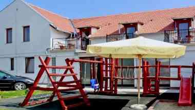 Polgar Pince Es Panzio - Villany a Villany, HU