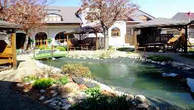 U Racka Hotel & Restaurace en Ostrozská Nová Ves, CZ