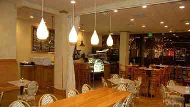 Village Square Cafe в Baltimore, MD